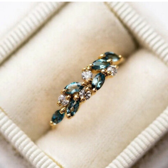 - NWT 18k GOLD PLATED TWO TONE RING - Picture 5 of 5